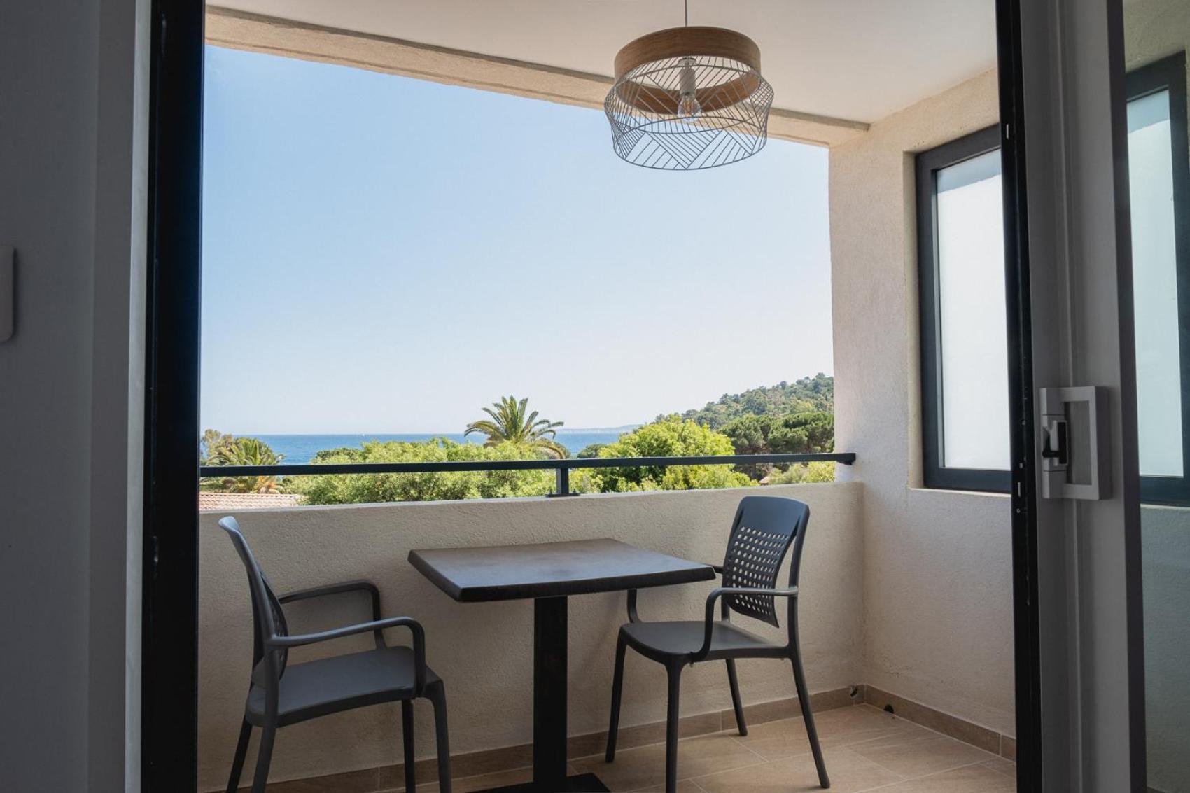 Hotel Beau Site Le Lavandou Exteriör bild