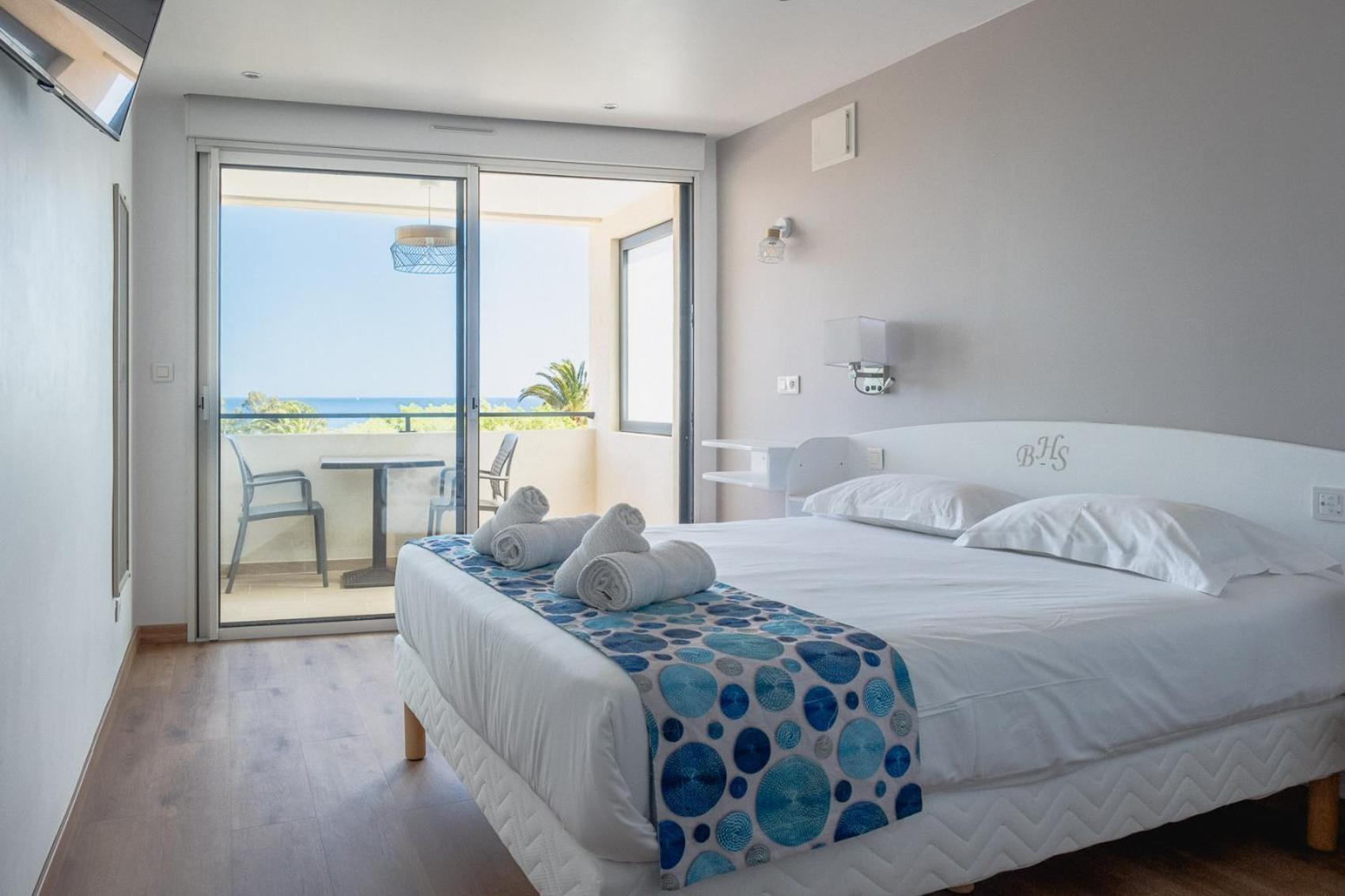Hotel Beau Site Le Lavandou Exteriör bild